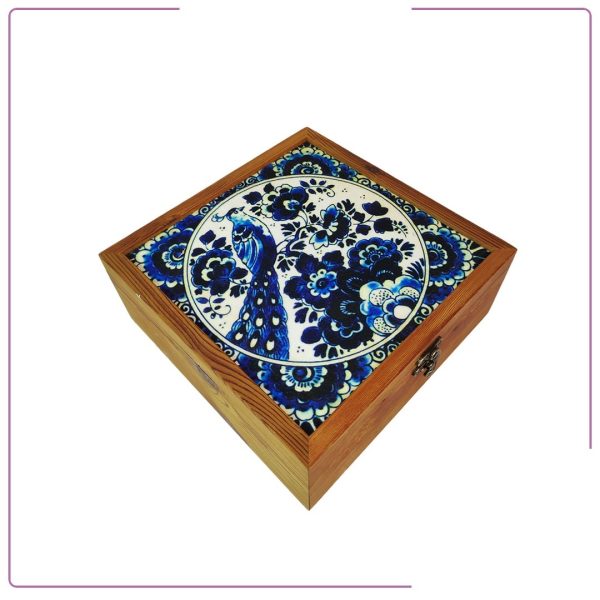 Handmade wooden gift box with the best patterned velvet top